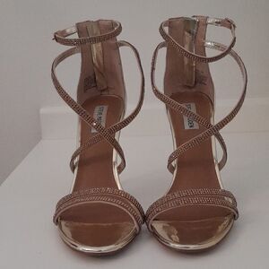 Steve Madden gold strappy sandals heels size 10
